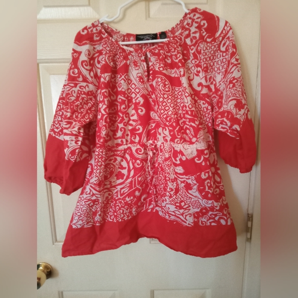 Pretty elbow length blouse